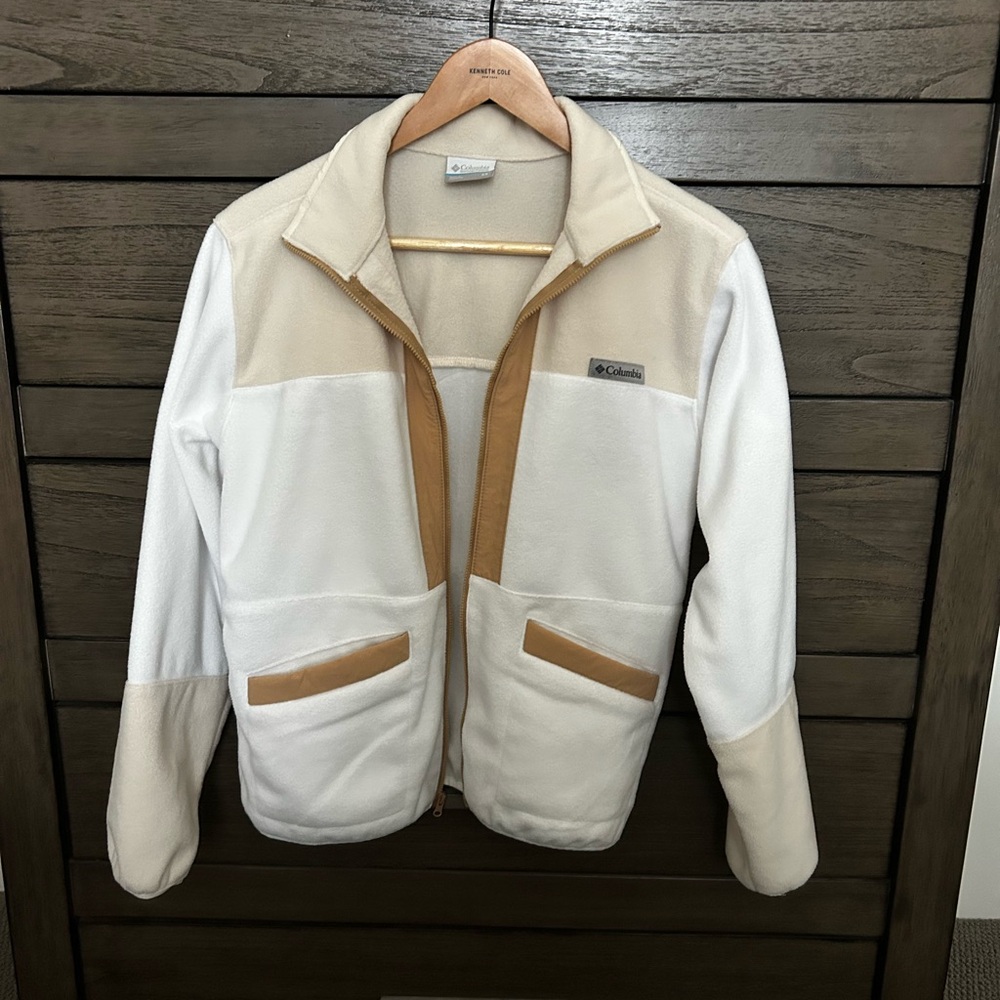 Columbia Cream and Tan Fleece Jacket